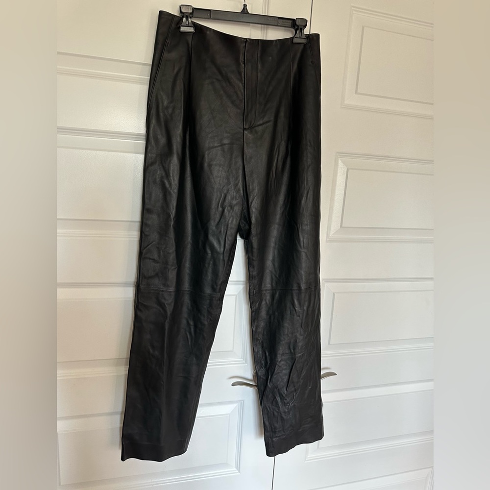 Vince‎ Black Leather Pleat Tapered Pants - Picture 6 of 12